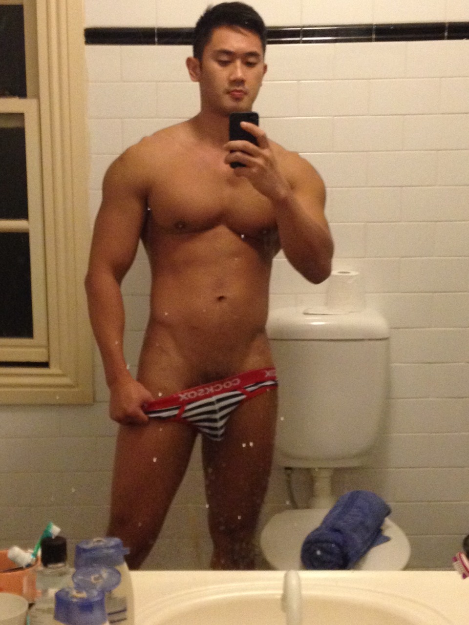 Jeremy Yong S Yummy Bulge Queerclick