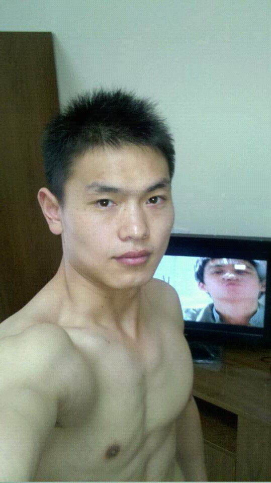 Naked Asian Hunk Queerclick