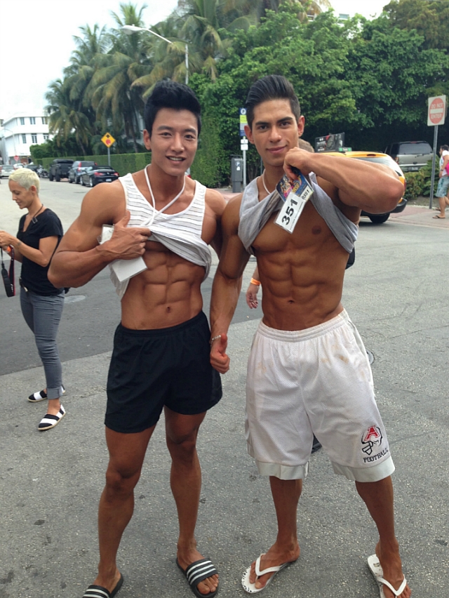 korean-hunk-130815-2.jpg