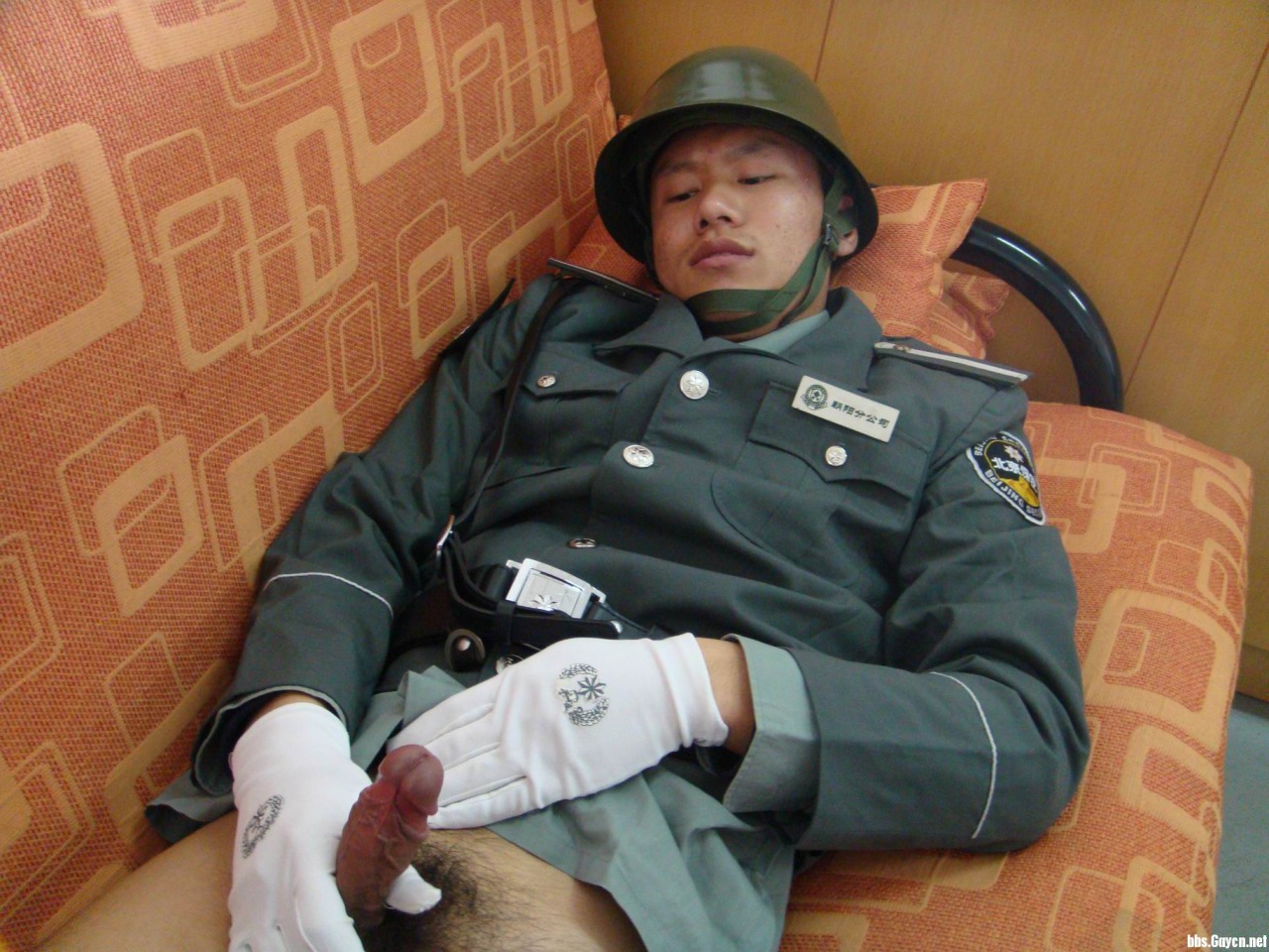Security Guard - Chinese Security Guard Naked - QueerClick